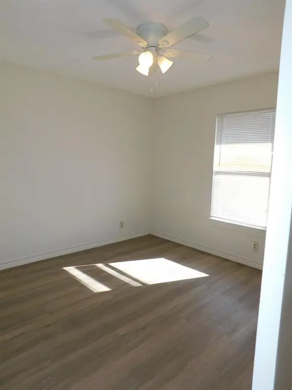 1002 Southwalk ST #D, Georgetown, TX 78626