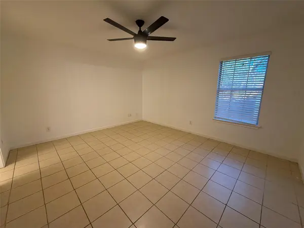 103 N Mockingbird CIR, Cedar Creek, TX 78612