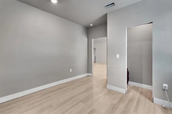 134 Plumeria DR, Dale, TX 78616