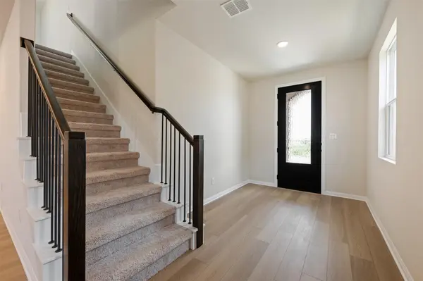 126 Crater Lake DR, Dripping Springs, TX 78620