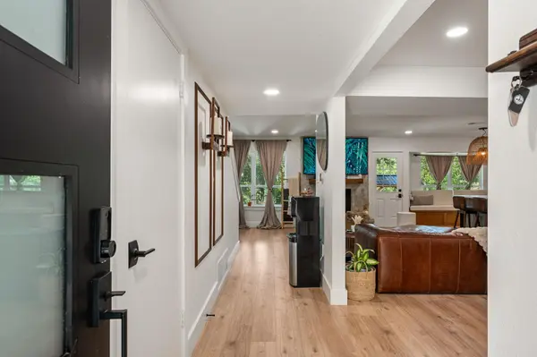 7019 Creighton LN, Austin, TX 78723