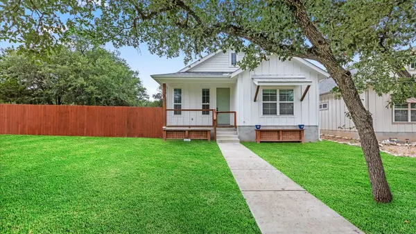 2 Stone Creek CIR, Wimberley, TX 78676