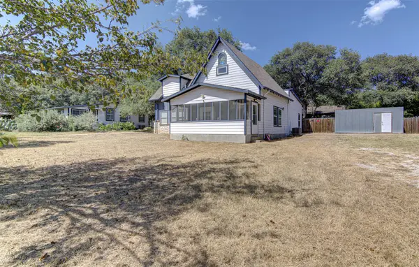 17308 E Darleen DR, Leander, TX 78641