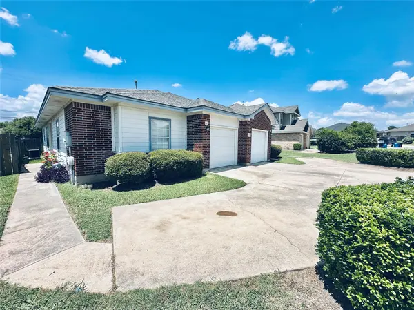 2873 Southampton WAY #B, Round Rock, TX 78664