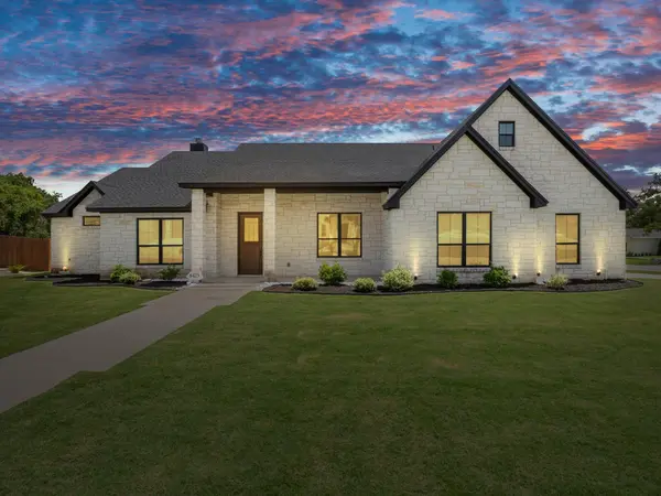 8425 Anna's Spring DR, Salado, TX 76571