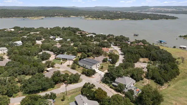 21408 Lakefront DR, Lago Vista, TX 78645