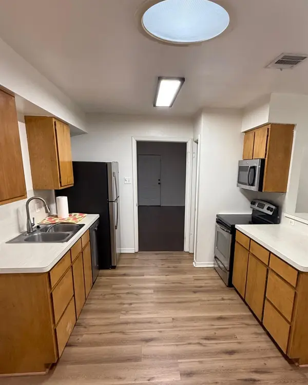 8117 WILLET TRL #A, Austin, TX 78745