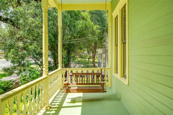 1102 West Ave #100, Austin, TX 78701