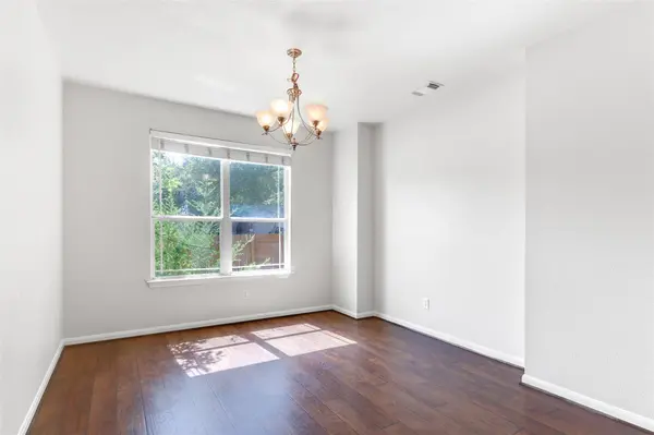 800 S Frontier LN, Cedar Park, TX 78613