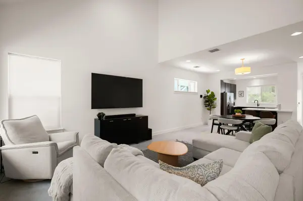 5616 S 1st ST #18, Austin, TX 78745