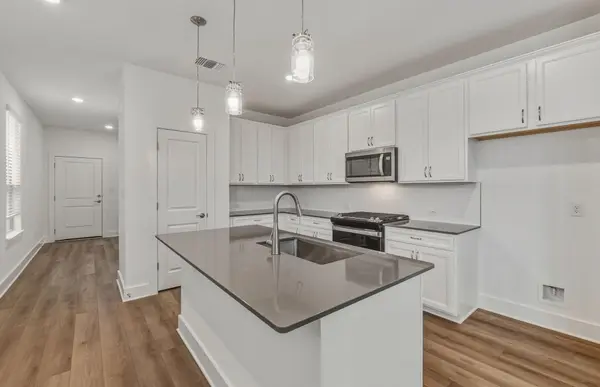 229 Groveland DR, Liberty Hill, TX 78642
