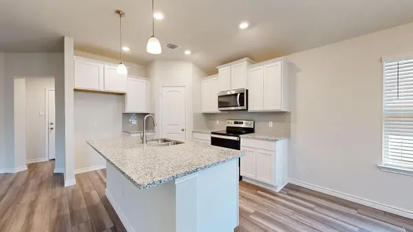 420 Creekfall RD, Burnet, TX 78611