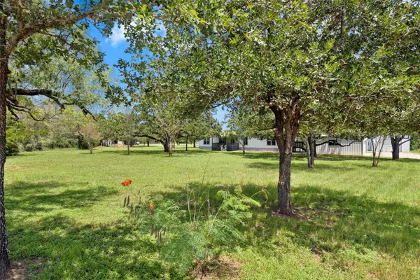255 Rosanky Cattle Co RD, Rosanky, TX 78953