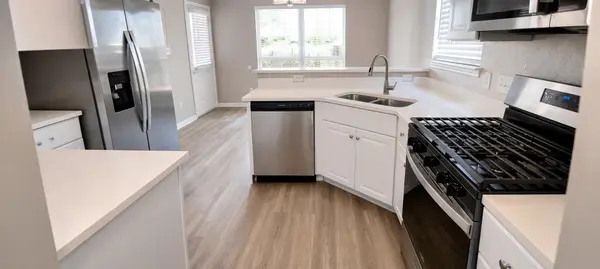 607 Morning Dove DR, Hutto, TX 78634