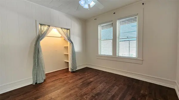 205 S Granger ST, Granger, TX 76530