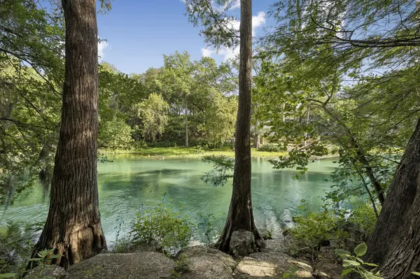1121 Bradstreet, Canyon Lake, TX 78133