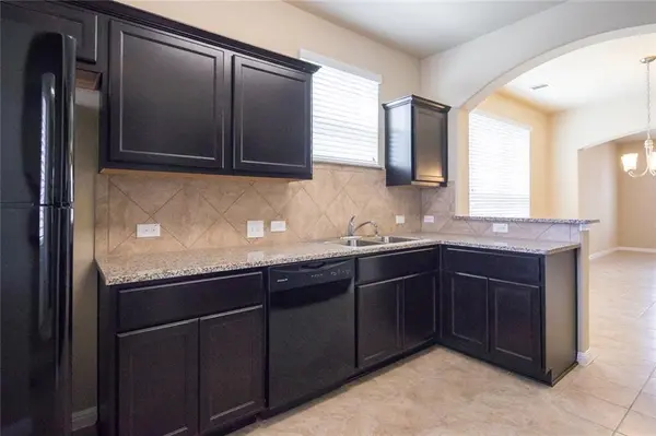 517 Katmai CIR, Pflugerville, TX 78660