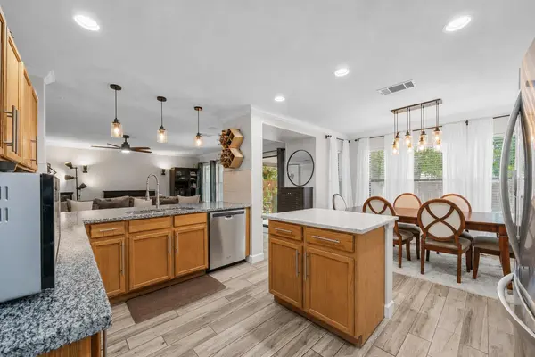 1187 Forest Bluff TRL, Round Rock, TX 78665