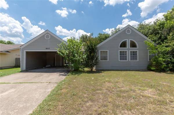 8807 Pineridge DR #A, Austin, TX 78729