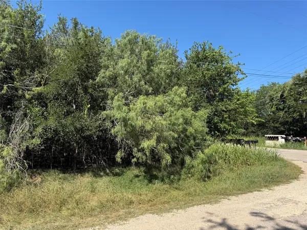 000 W Pauwela LN, Bastrop, TX 78602