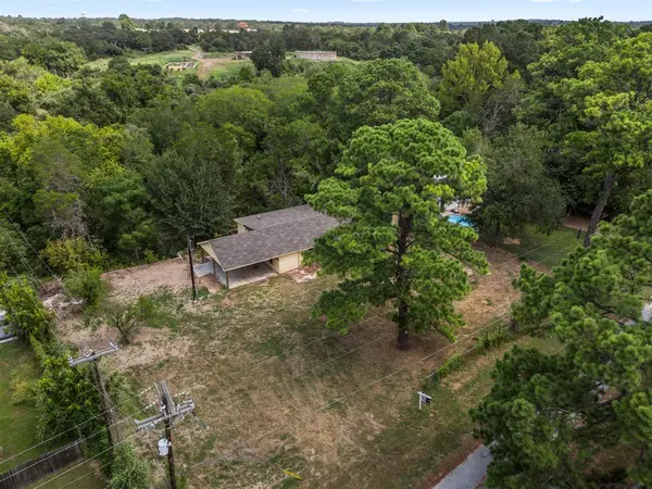 120 Faldyn ST, Bastrop, TX 78602