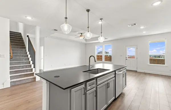 309 Archway LN, Liberty Hill, TX 78642