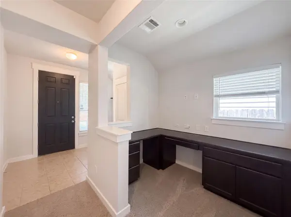 5909 Urbano BND #23, Round Rock, TX 78665