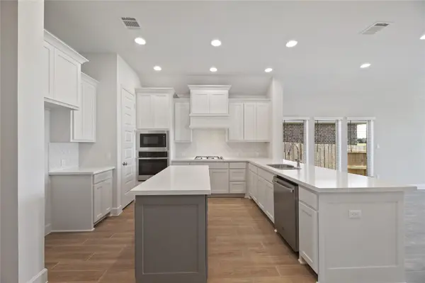 127 Plumbago LOOP, Bastrop, TX 78602