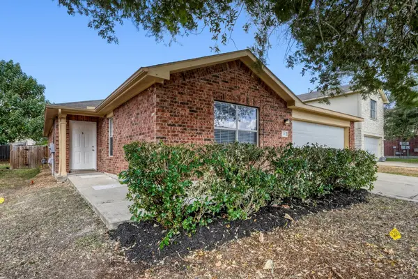 211 Remington RUN, Bastrop, TX 78602
