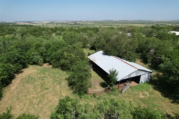 14650 Graef RD, Creedmoor, TX 78610