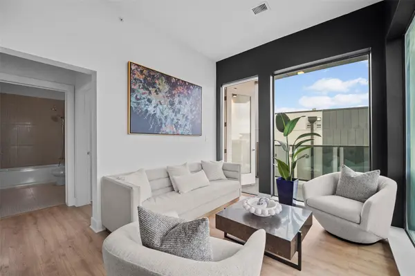 3900 Berkman DR #203, Austin, TX 78723