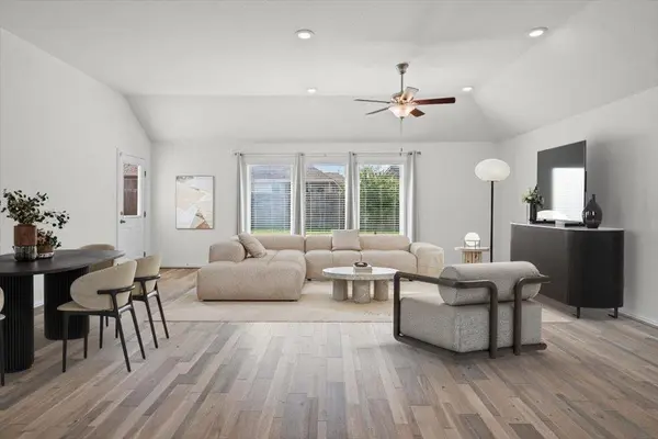 277 Spinnaker LOOP, Kyle, TX 78640