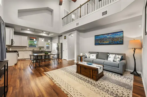 1404 Jenkins BND #11, Austin, TX 78748