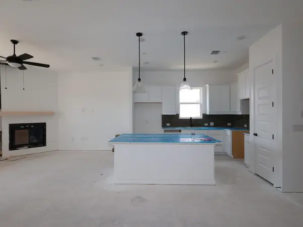 853 Corvallis DR, Leander, TX 78641