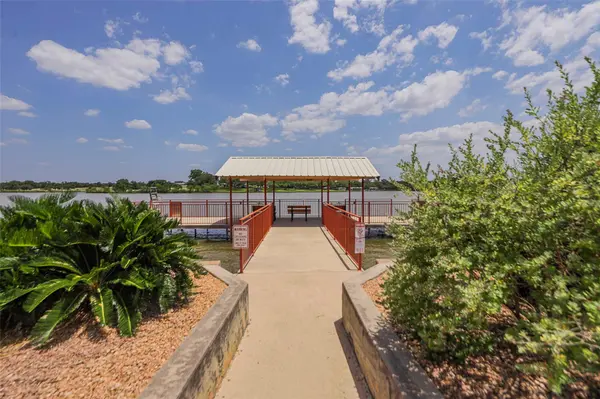114 Wren ST, Highland Haven, TX 78654