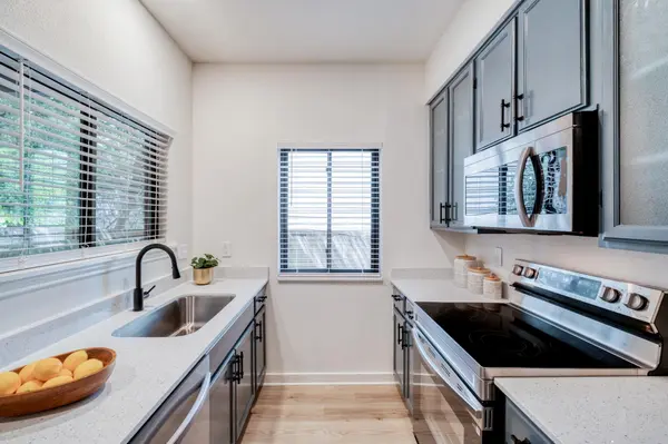601 Nelray BLVD #6, Austin, TX 78751
