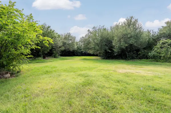 1305 High Chaparral DR, Leander, TX 78641