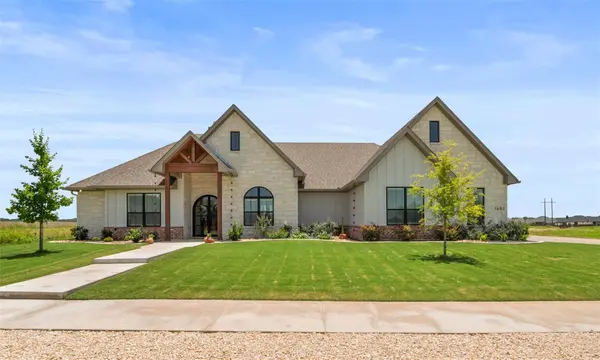 1602 Hunt DR, Salado, TX 76571