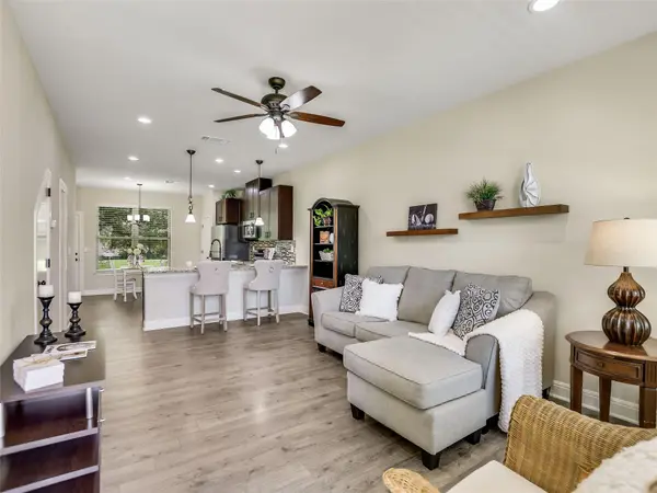 18803 Hogan CIR #16, Lago Vista, TX 78645