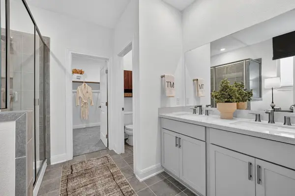 5812 Taunte DR, Del Valle, TX 78617