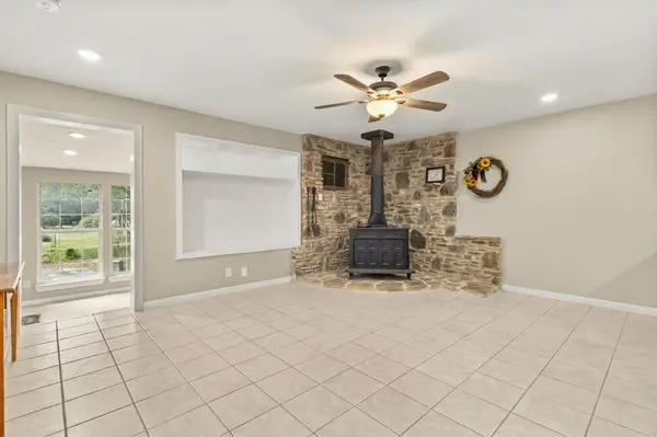 600 Windrush, Canyon Lake, TX 78133