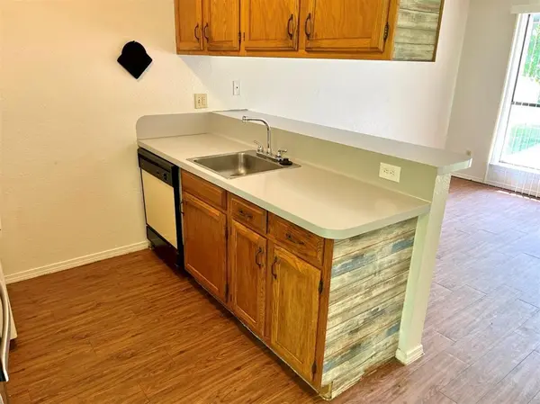 122 Hillside DR #A, Elgin, TX 78621