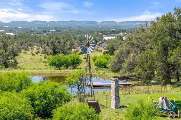 1533 Ranch Road 1323, Johnson City, TX 78636