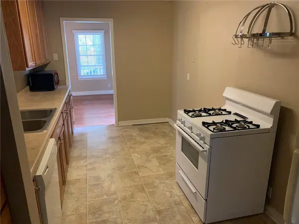 1002 W Saint Johns Ave, Austin, TX 78757