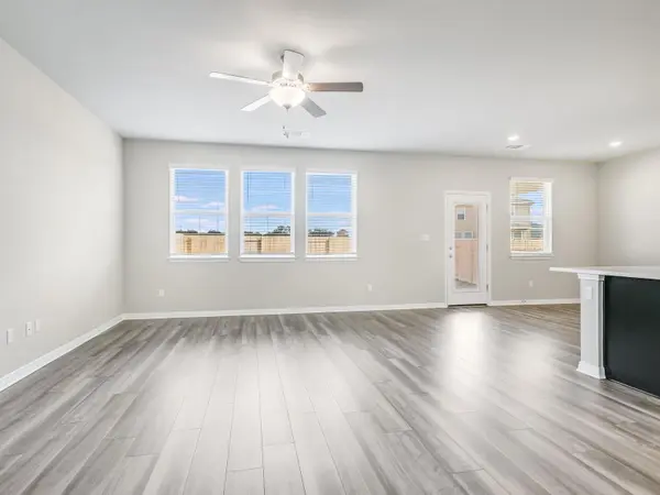 109 Rivendale ST, Liberty Hill, TX 78642