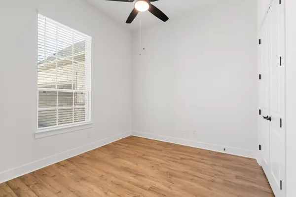 1013 Painted Horse DR, Georgetown, TX 78633