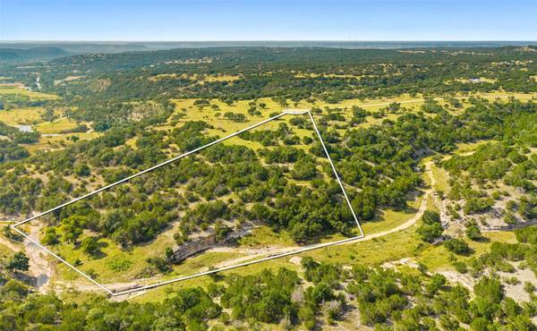 2915 Spring Crossing, Junction, TX 76849
