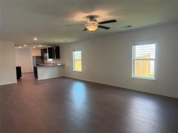 18300 SPECULATOR LN, Elgin, TX 78621