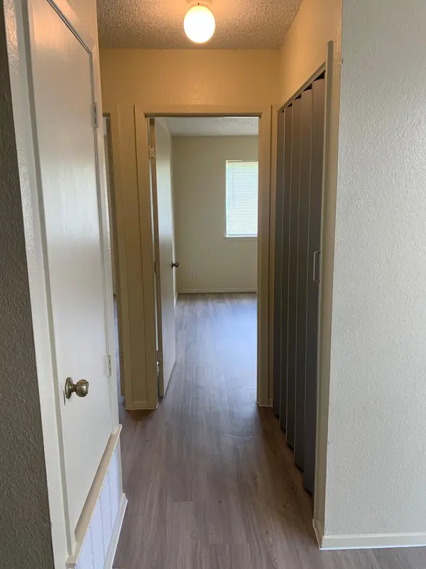 523 Greenlawn BLVD, Round Rock, TX 78664