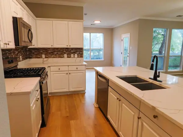 1411 Encino DR, Leander, TX 78641